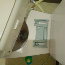 温水便座も移動で掃除